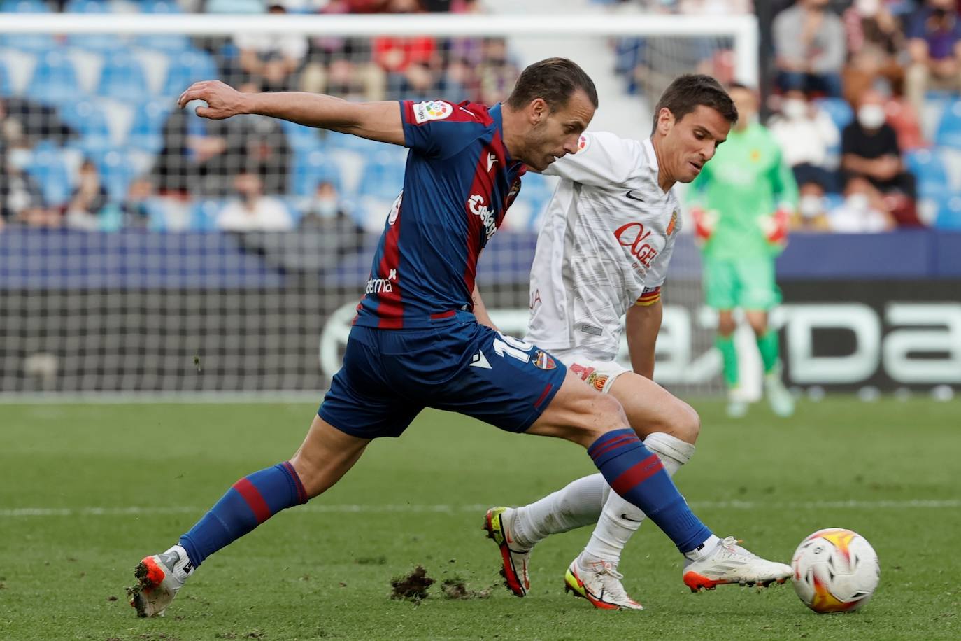 Fotos: Todas las fotos del partido Levante UD - RCD Mallorca en el estado Ciutat de Valencia