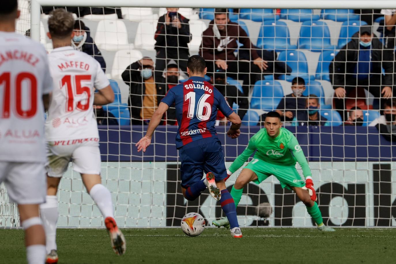 Fotos: Todas las fotos del partido Levante UD - RCD Mallorca en el estado Ciutat de Valencia