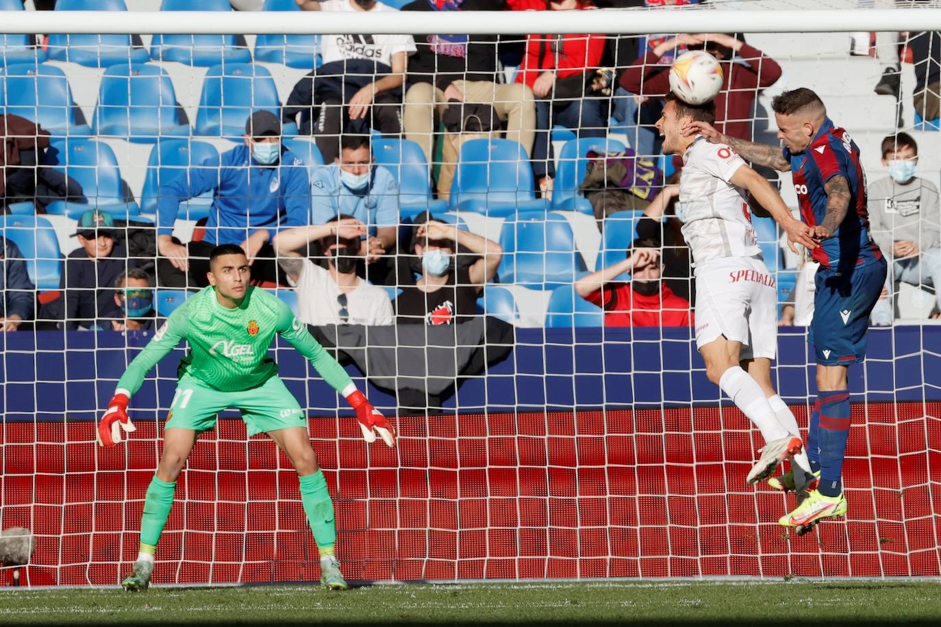 Fotos: Todas las fotos del partido Levante UD - RCD Mallorca en el estado Ciutat de Valencia