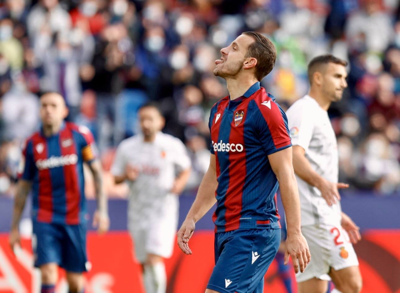 Fotos: Todas las fotos del partido Levante UD - RCD Mallorca en el estado Ciutat de Valencia