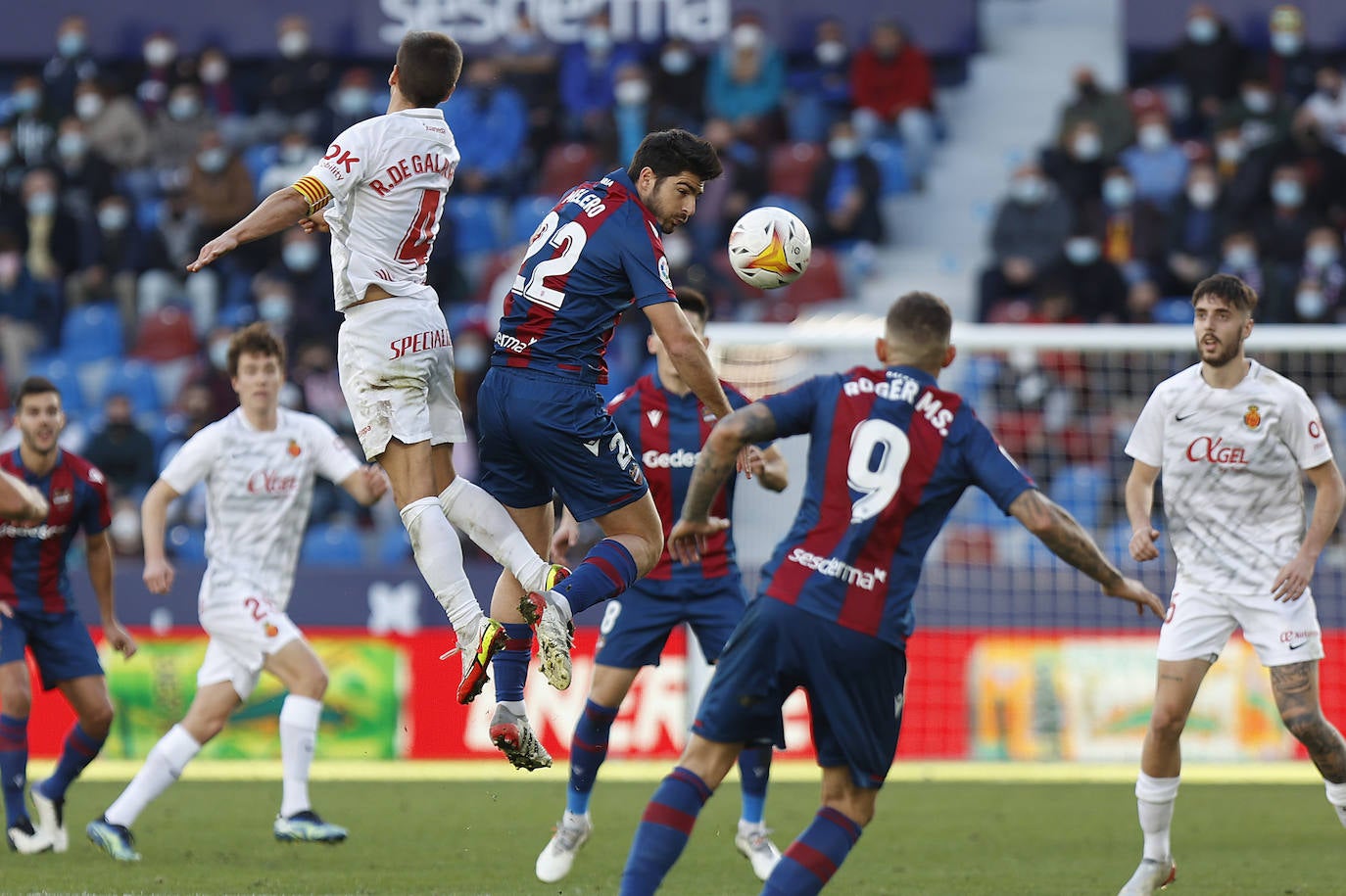 Fotos: Todas las fotos del partido Levante UD - RCD Mallorca en el estado Ciutat de Valencia