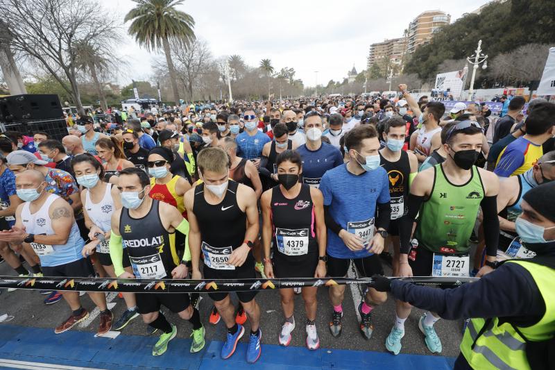 Fotos: Búscate en la salida de la carrera 10K Ibercaja de Valencia