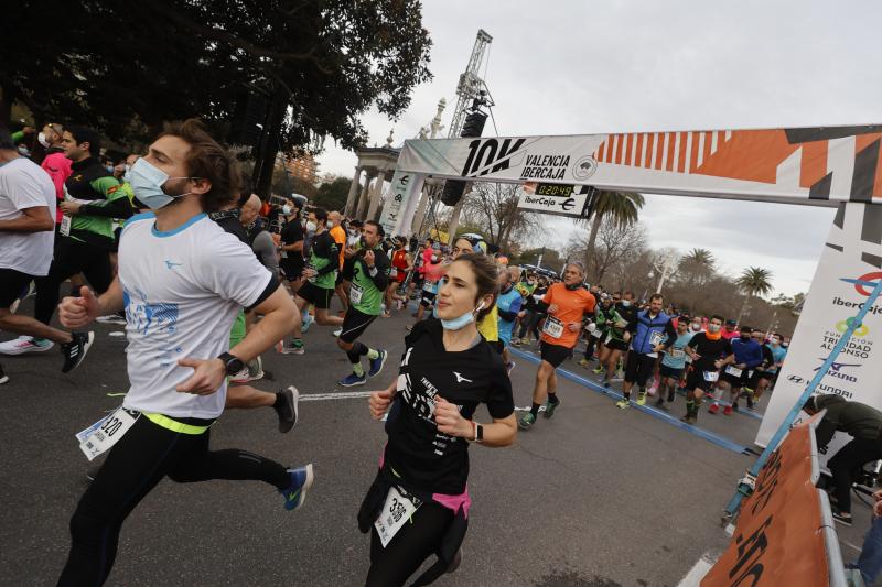 Fotos: Búscate en la salida de la carrera 10K Ibercaja de Valencia