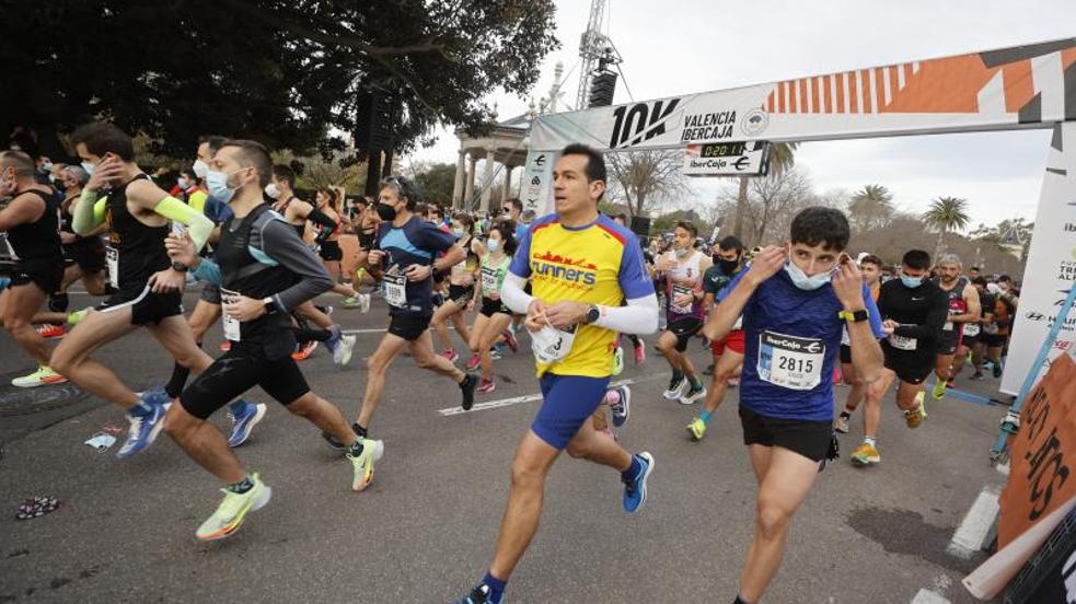 Búscate en la salida de la carrera 10K Ibercaja de Valencia