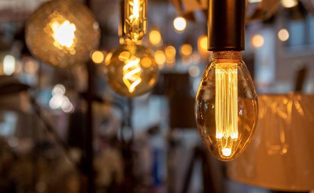 El precio de la luz estrena nuevas horas valle este martes: estas son las horas más baratas para encender los electrodomésticos