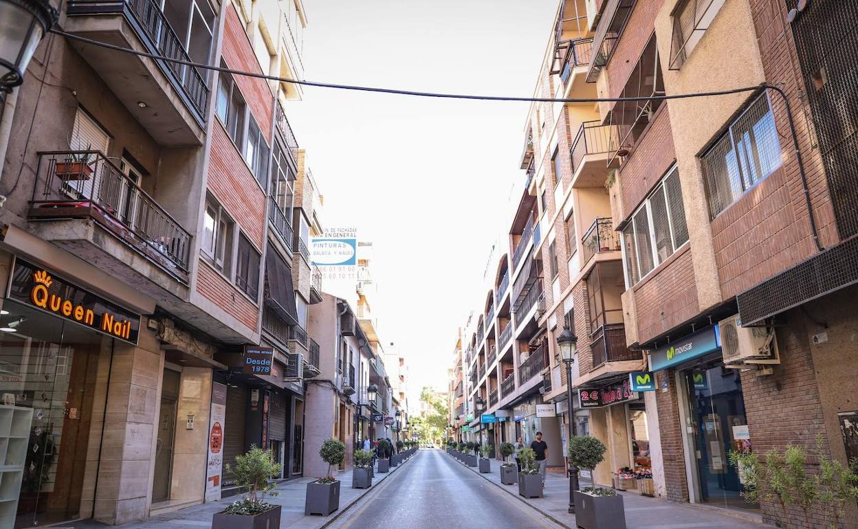 Una de las calles comerciales de la ciudad. 