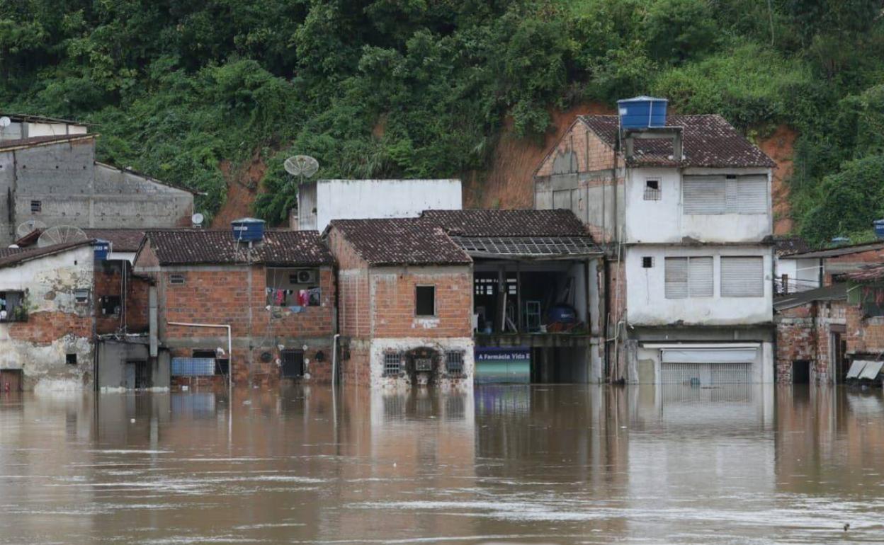 Efectos de las lluvias en el estado de Bahía (Brasil). 