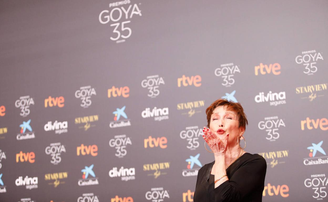 Verónica Forqué, en una alfombra roja de la gala de los Premios Goya.