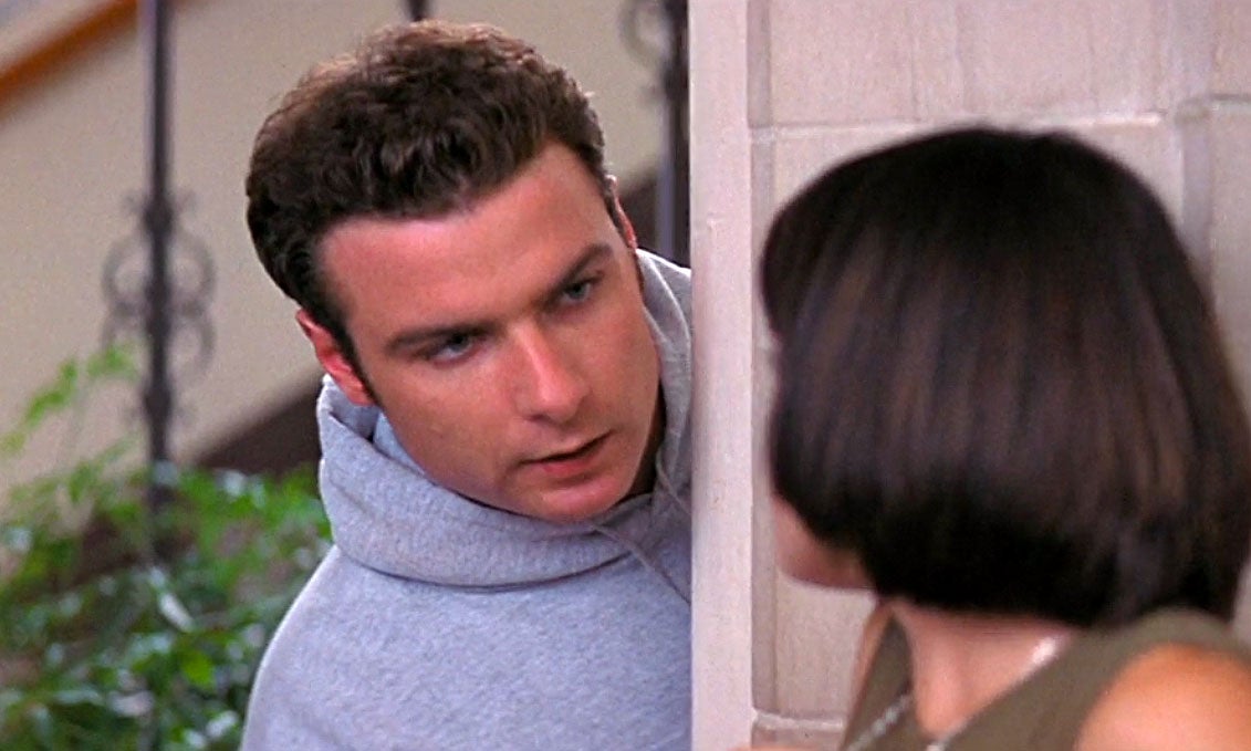 El actor Liev Schreiber interpretó a Cotton Weary