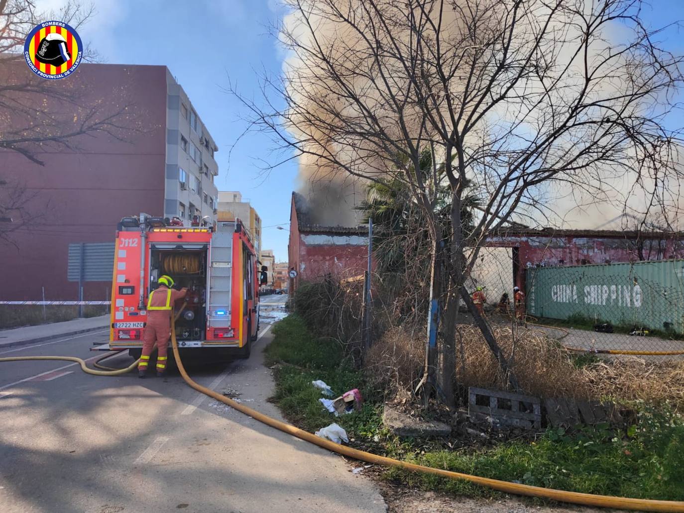 Fotos: Incendio en una nave en Aldaia