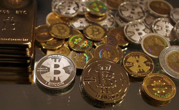 La OCU alerta de «gastos ocultos desproporcionados» en la compra de bitcoin