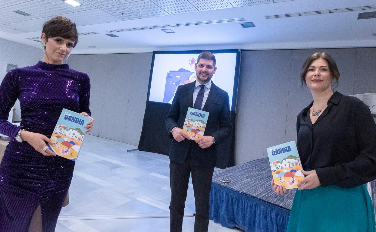 Presentación de la publicación en Fitur. 