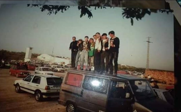 Imagen principal - Ruta del bakalao de Valencia | N. O. D.: la sala donde la fiesta estaba, en realidad, fuera de ella