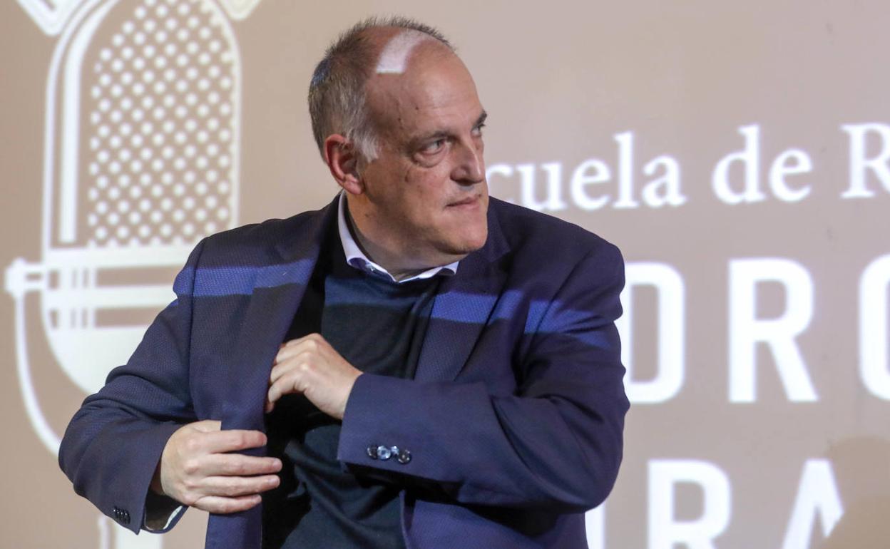 Javier Tebas, durante la charla en la Escuela de Radio de Pedro Morata.