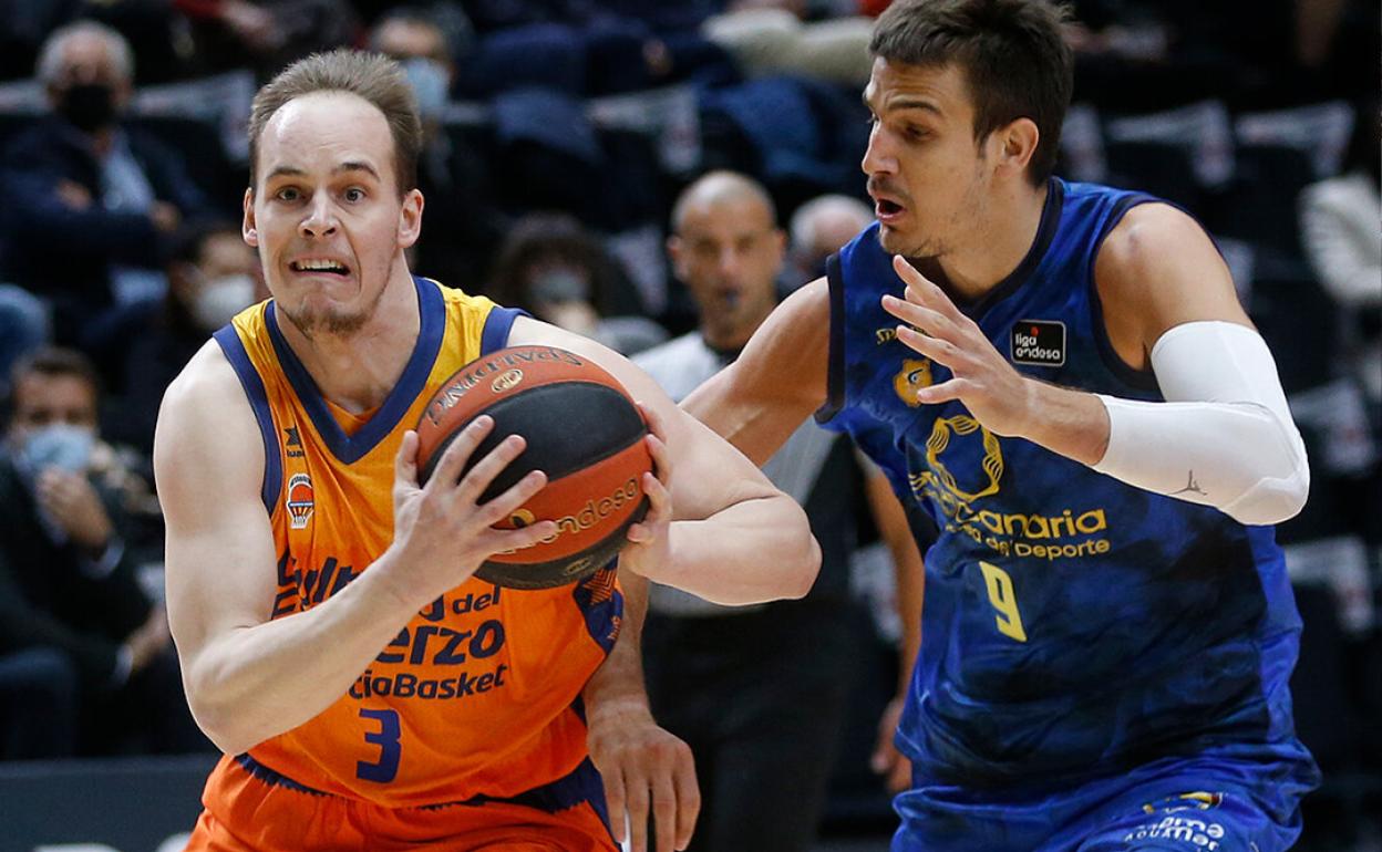 Klemen Prepelic, durante el partido ante el Gran Canaria. 