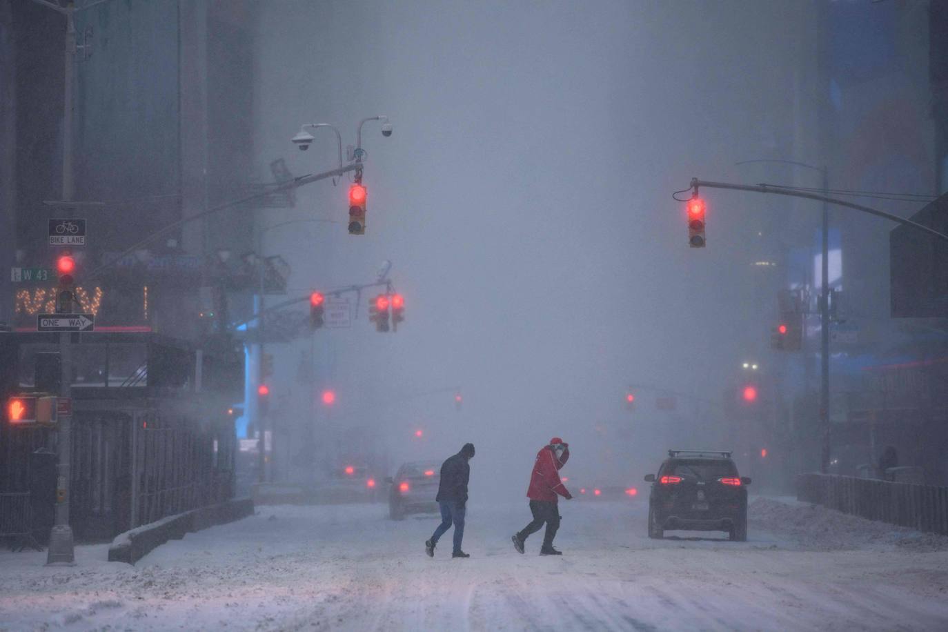 Fotos de Nueva Yok: La nieve sepulta Nueva York