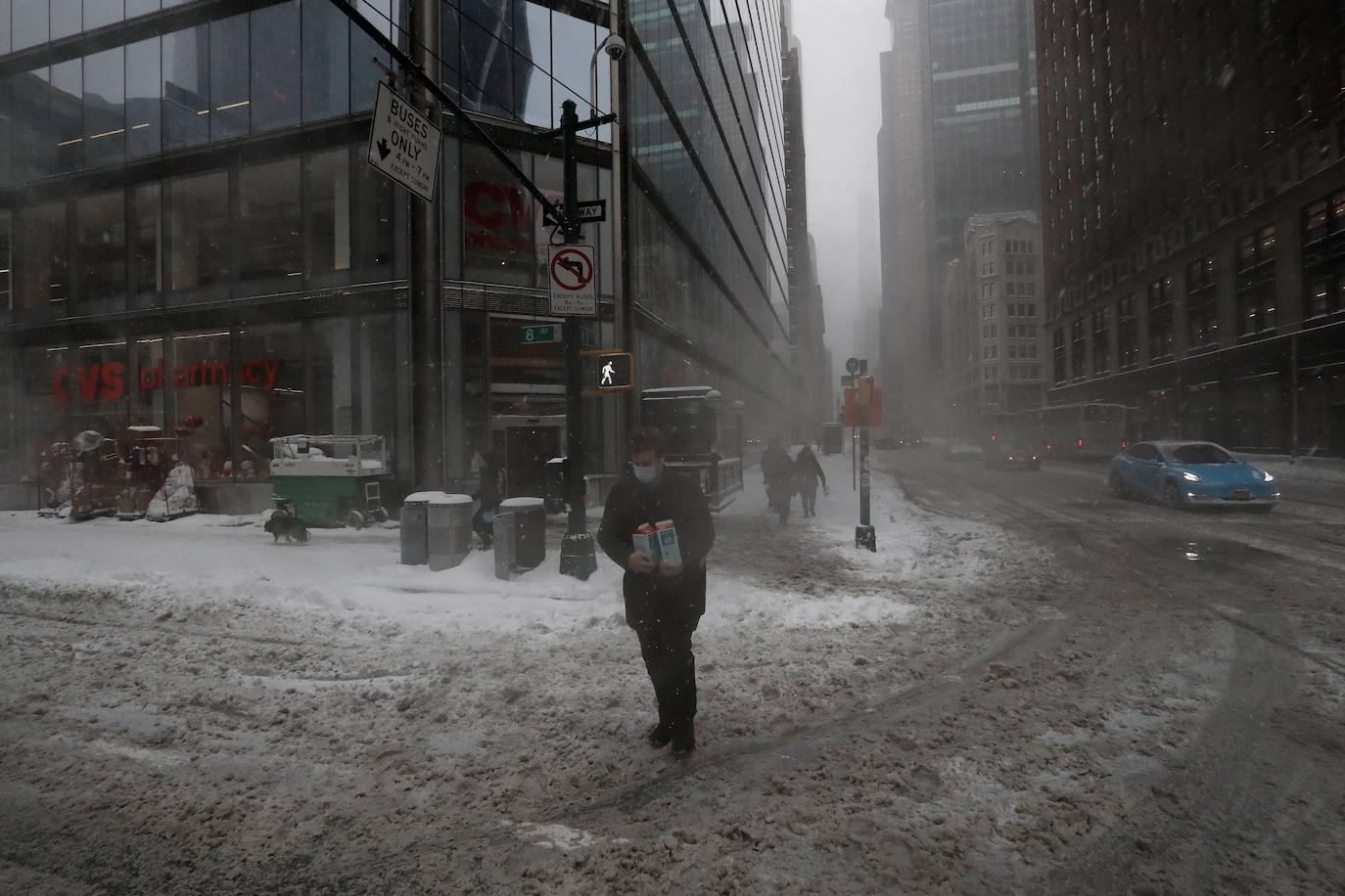 Fotos de Nueva Yok: La nieve sepulta Nueva York