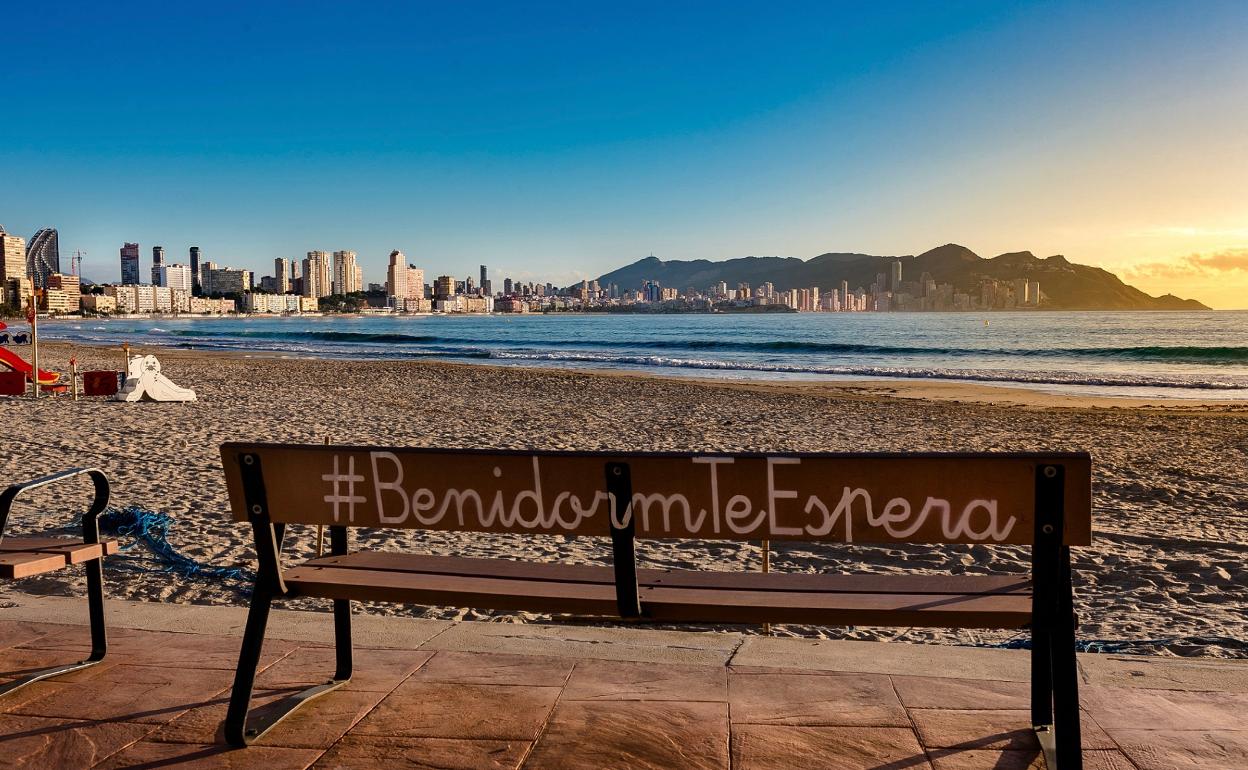 Benidorm vislumbra el inicio de la recuperación turística