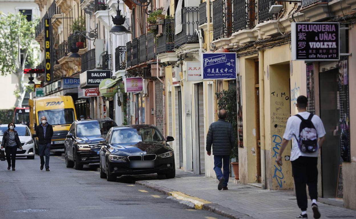 La calle Pelayo, repleta de comercios. 