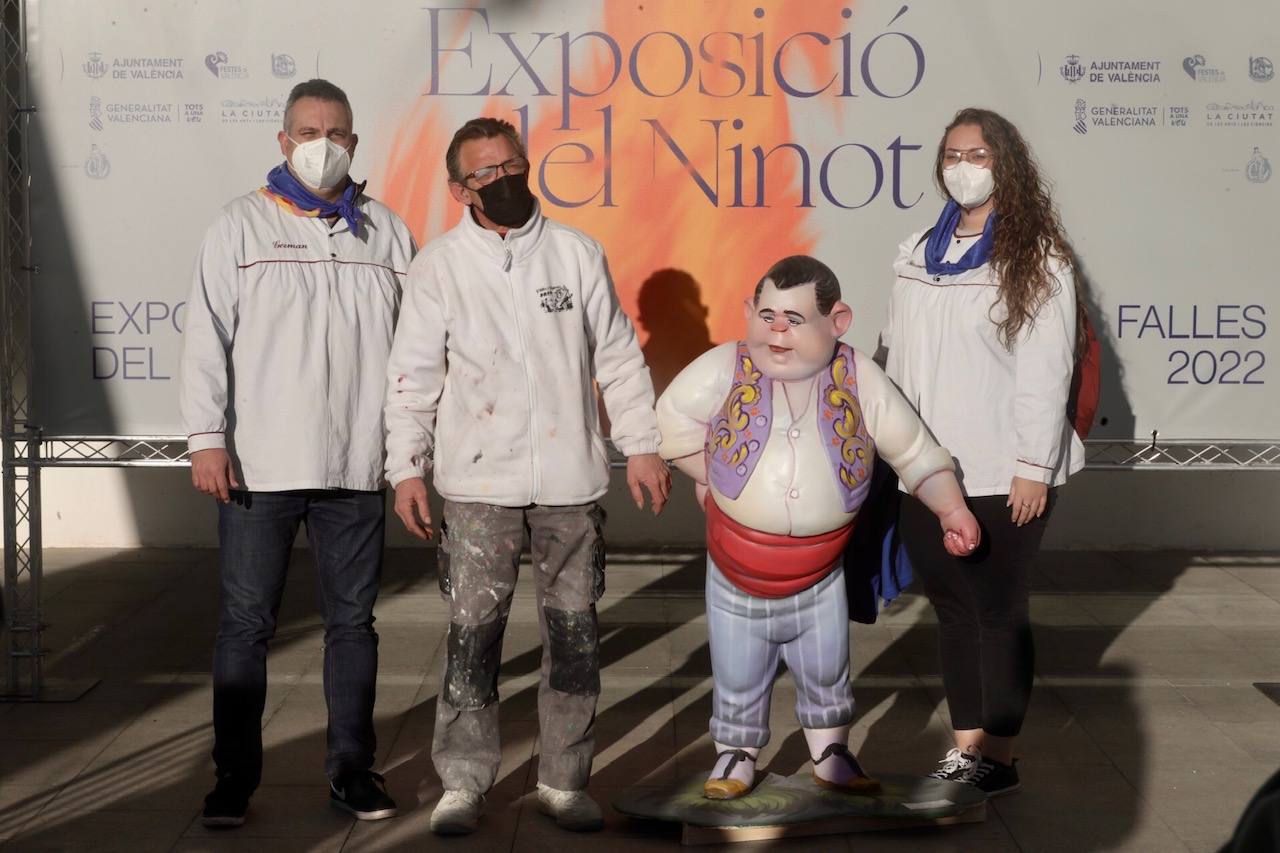 Primeros ninots en llegar a la Exposició del Ninot. 