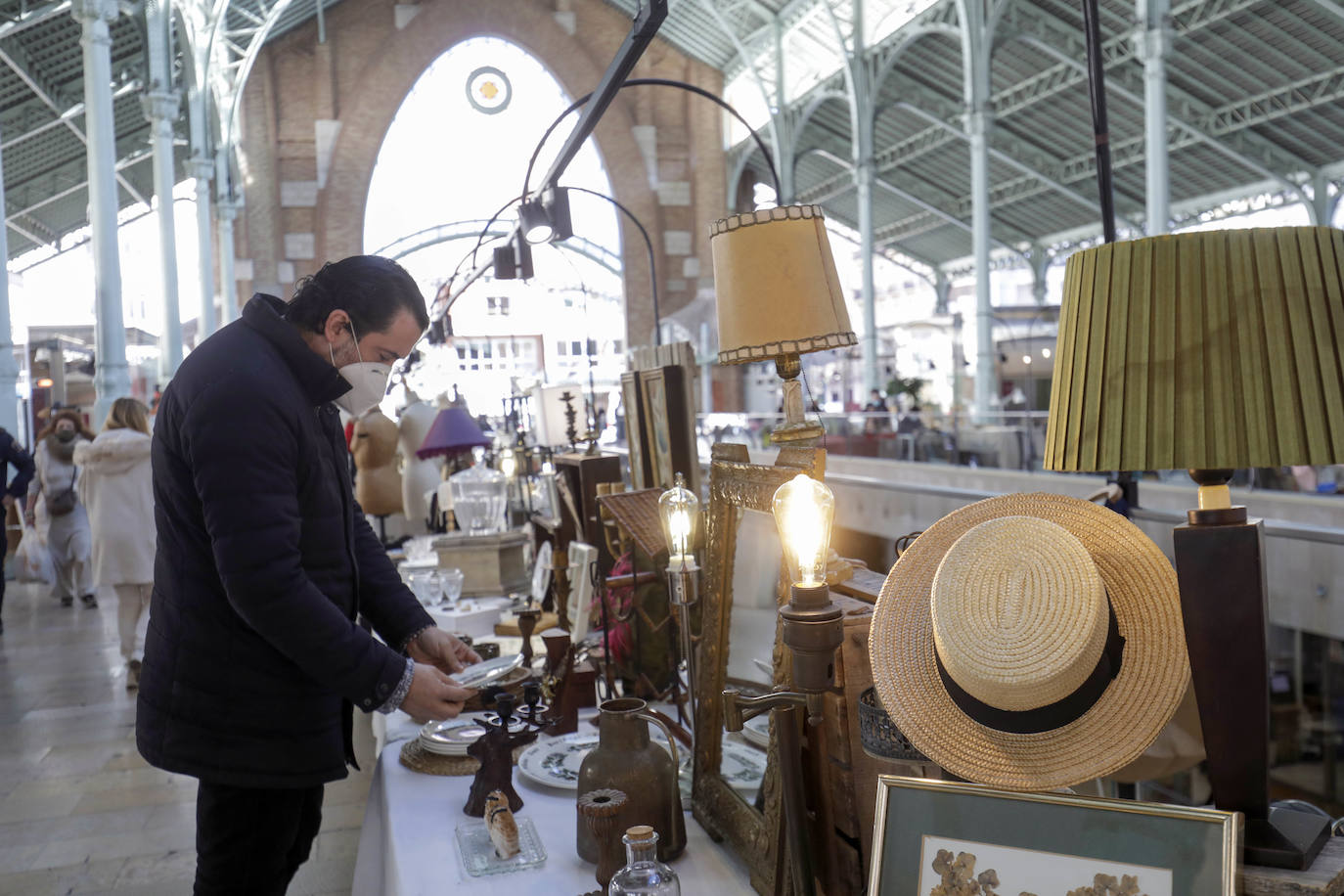 Fotos: Vuelve la moda de las antigüedades a Valencia