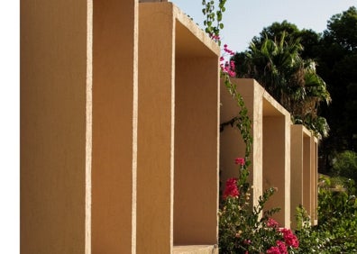 Imagen secundaria 1 - La Muralla Roja de Calpe | Cómo se vive dentro de un Bofill: luces y sombras de la Muralla Roja