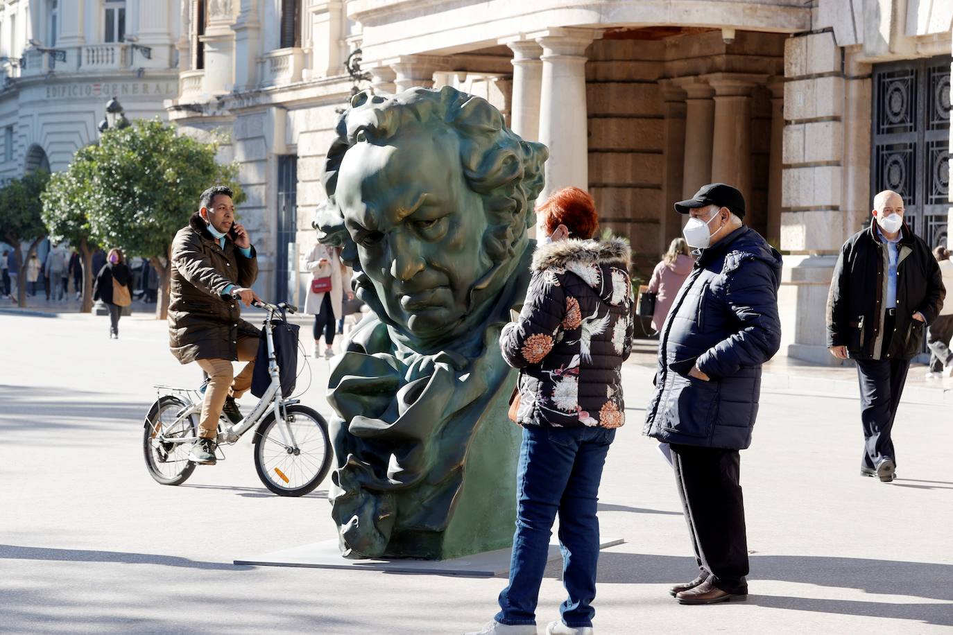 Fotos: Los Goya transforman la plaza del Ayuntamiento de Valencia