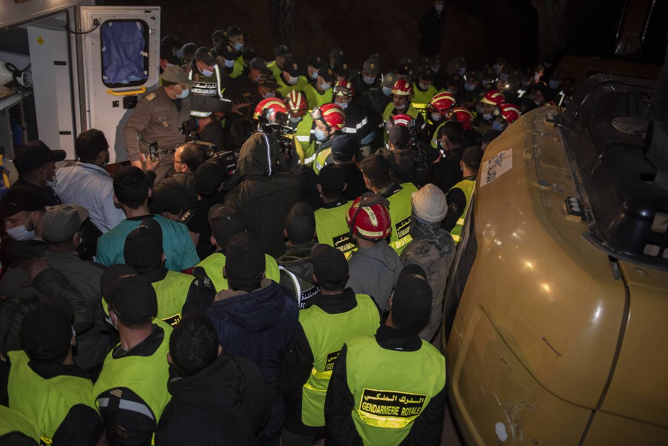 Marruecos se vuelca para sacar al niño del pozo donde cayó el martes 1 de febrero de 2022. 