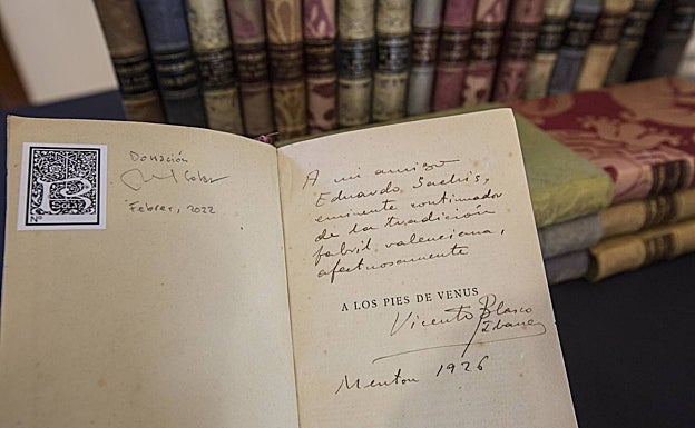 Una de las novelas con la dedicatoria de Blasco Ibáñez. 