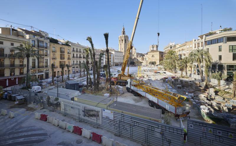 Fotos: Las obras de la Plaza de la Reina avanzan