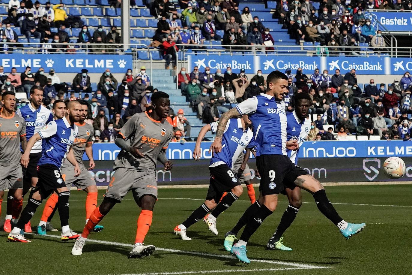 Fotos: Las mejores imágenes del Deportivo Alavés-Valencia CF