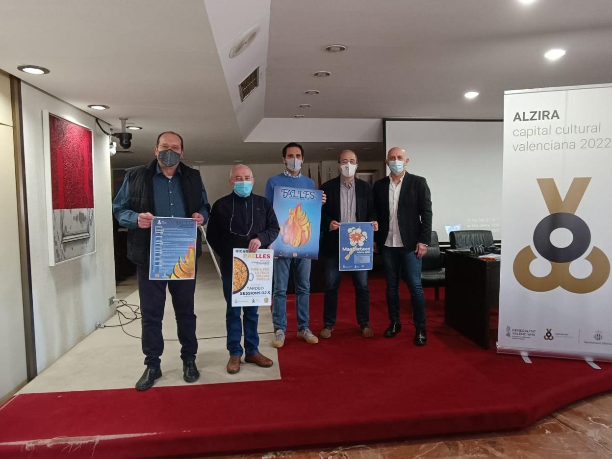 Presentación del cartel y la programación de las Fallas de Alzira. LP