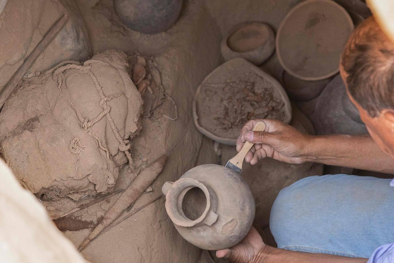 Hallazgo arqueológico | Fotos: Hallan 14 momias de un sacrificio preinca