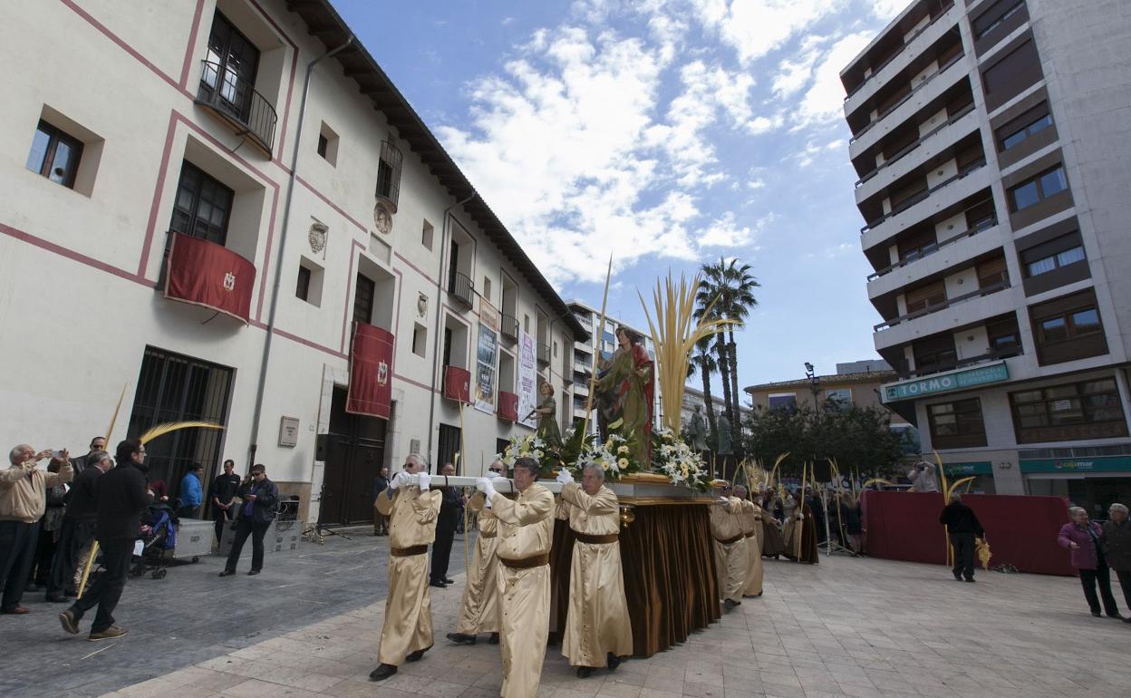 Uno de los actos de la Semana Santa de Gandia antes de la pandemia. 