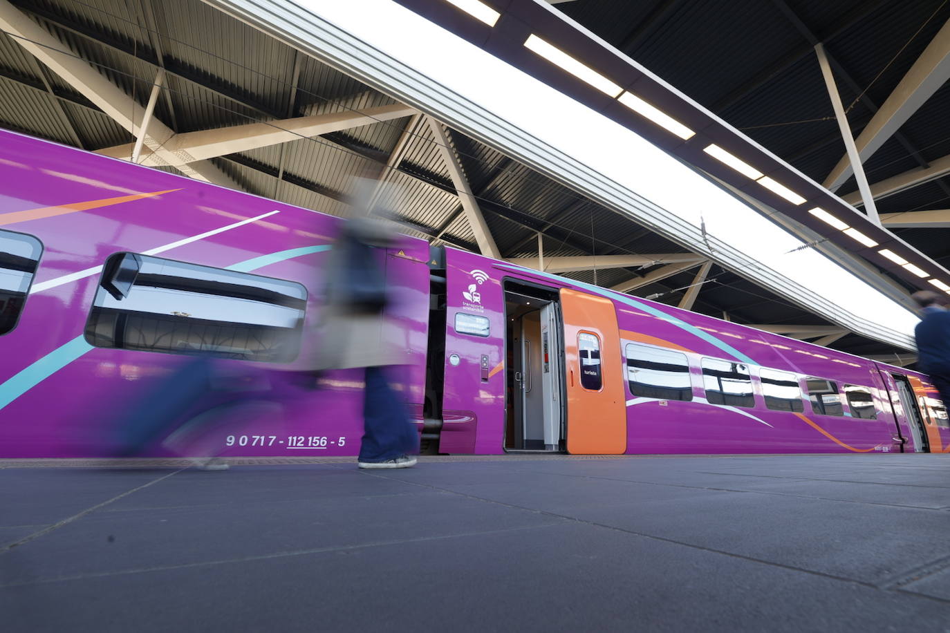 El primer tren de Avlo llega a Valencia.