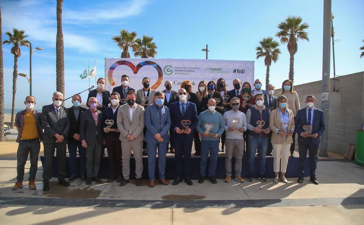 Participantes en la presentación del circuito Runcáncer de 2022, que ha tenido lugar en Alboraya. 