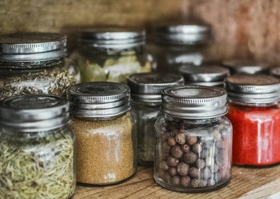 Imagen secundaria 1 - El primer paso es diseñar un menú semanal para saber qué platos vas cocinar. 