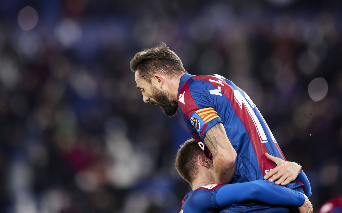 Fotos: Las mejores imágenes del Levante UD-Elche CF