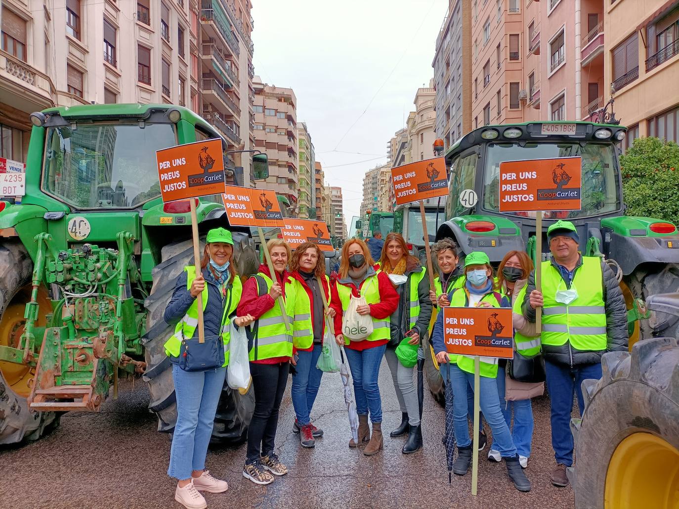 Fotos: Una tractorada recorre la ciudad de Valencia