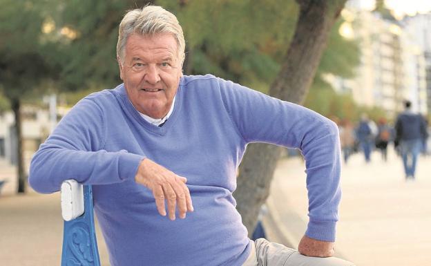 John Toshack, en una de sus últimas visitas a su querida San Sebastíán.