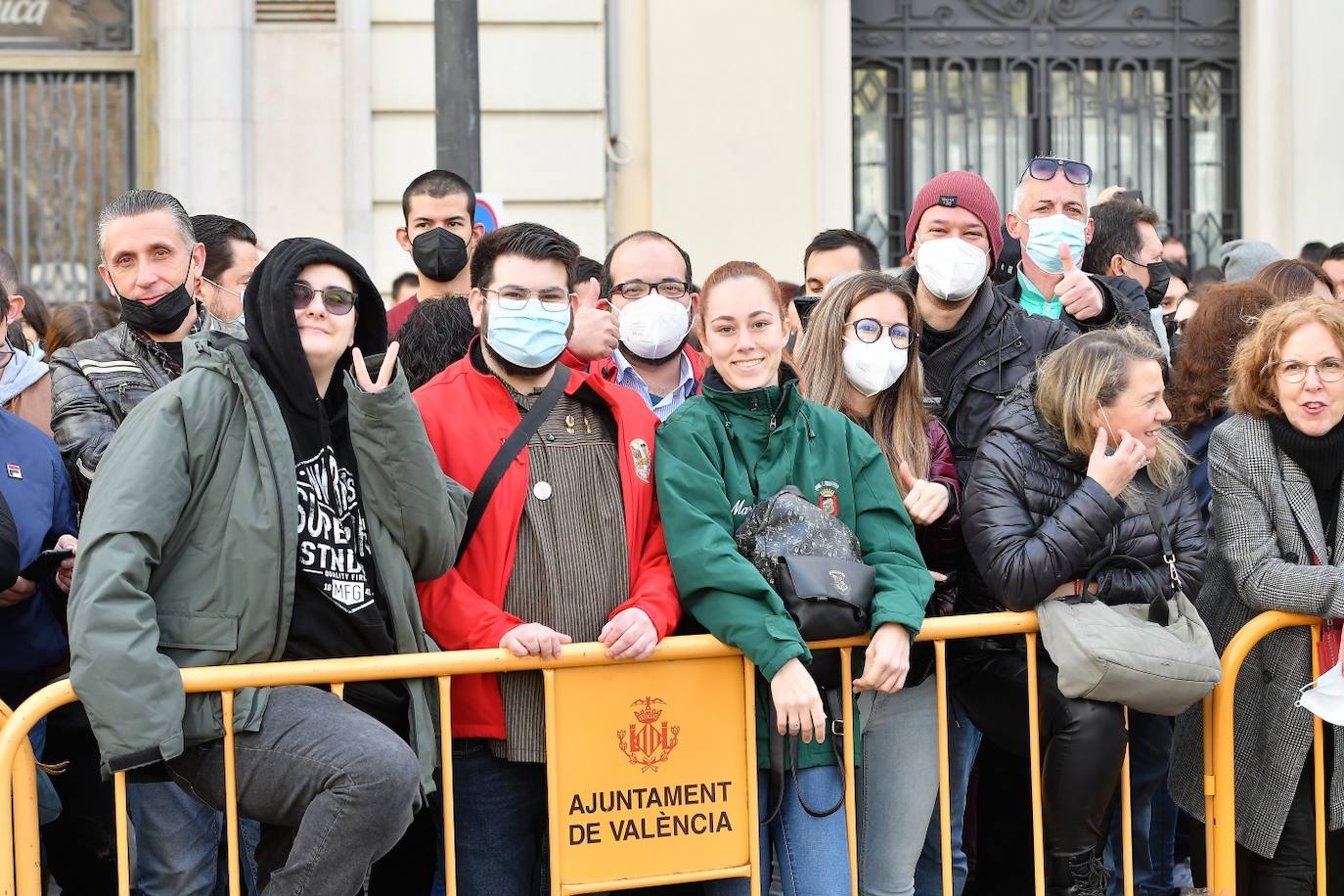 Fotos: Búscate en la mascletà del 27 de febrero