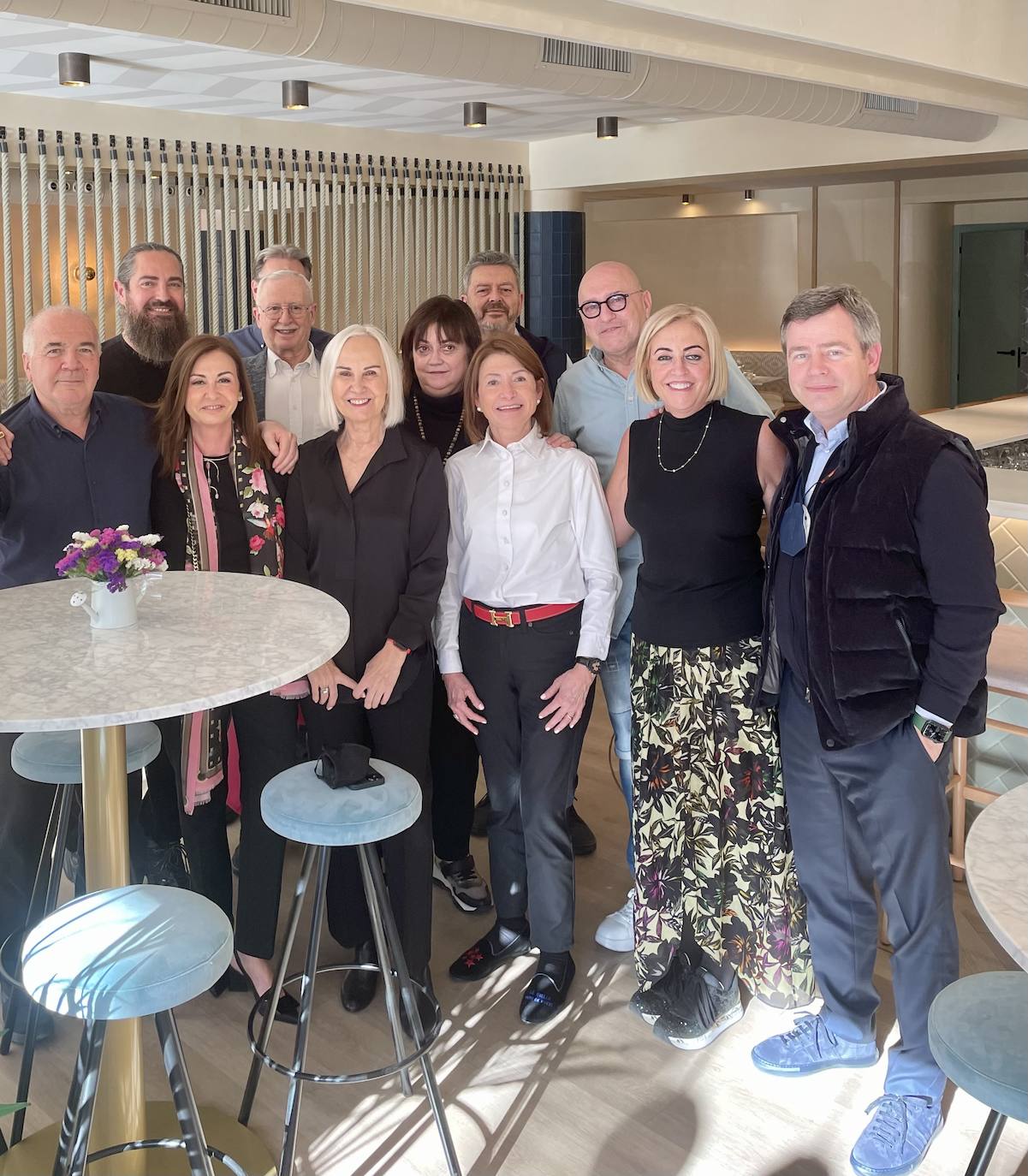 Juanjo García-Rivera, Jarr, Mamen Puchades, Antonio Llombart, Marcelo Soto, Mercedes Paredes, Cristina P. Broseta, Dolores Enguix, Lluís Nadal, Julia P. Broseta y Guillermo Martorell.