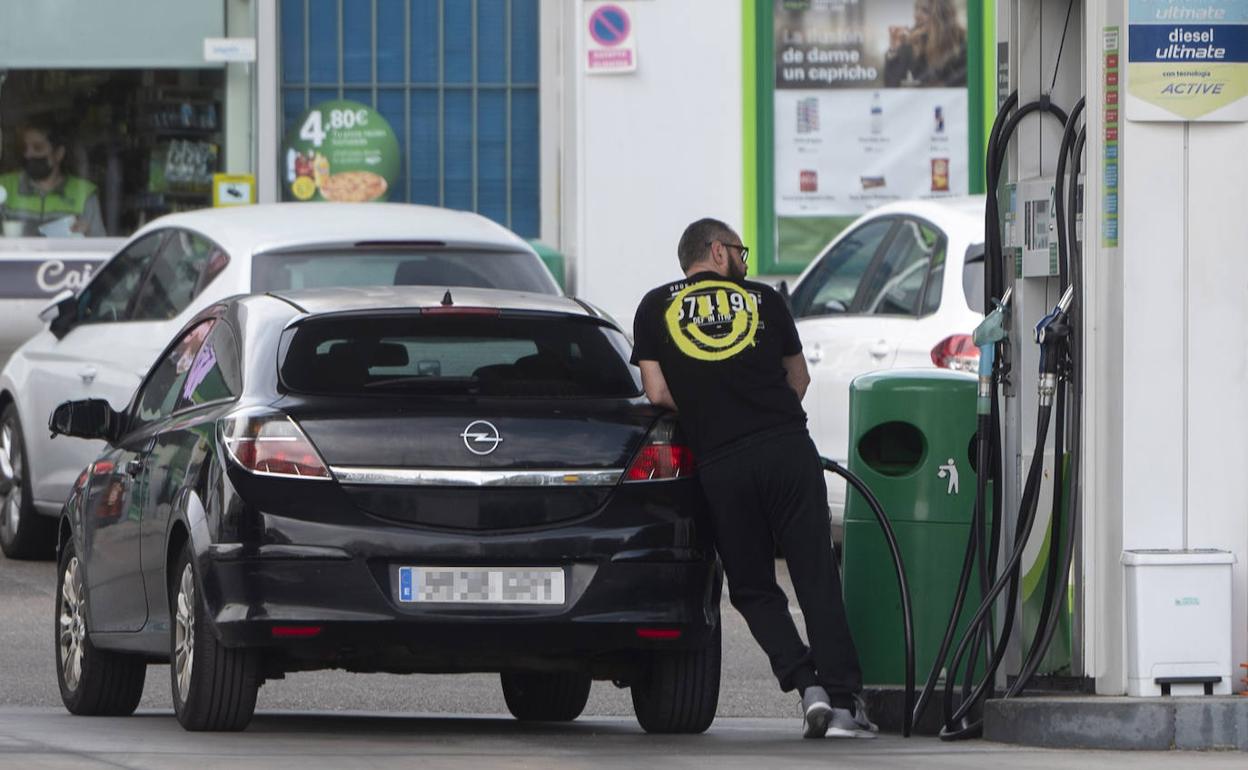 Precio gasolina | La gasolina sube cada día: ¿Dónde están las gasolineras más baratas y más caras?