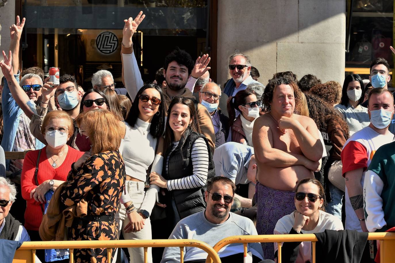 Fotos: Búscate en la mascletà del 1 de marzo de 2022