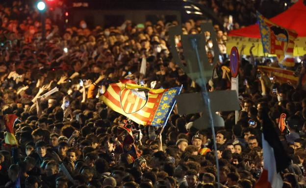 Mestalla no se olvida de Peter Lim ni en la Copa