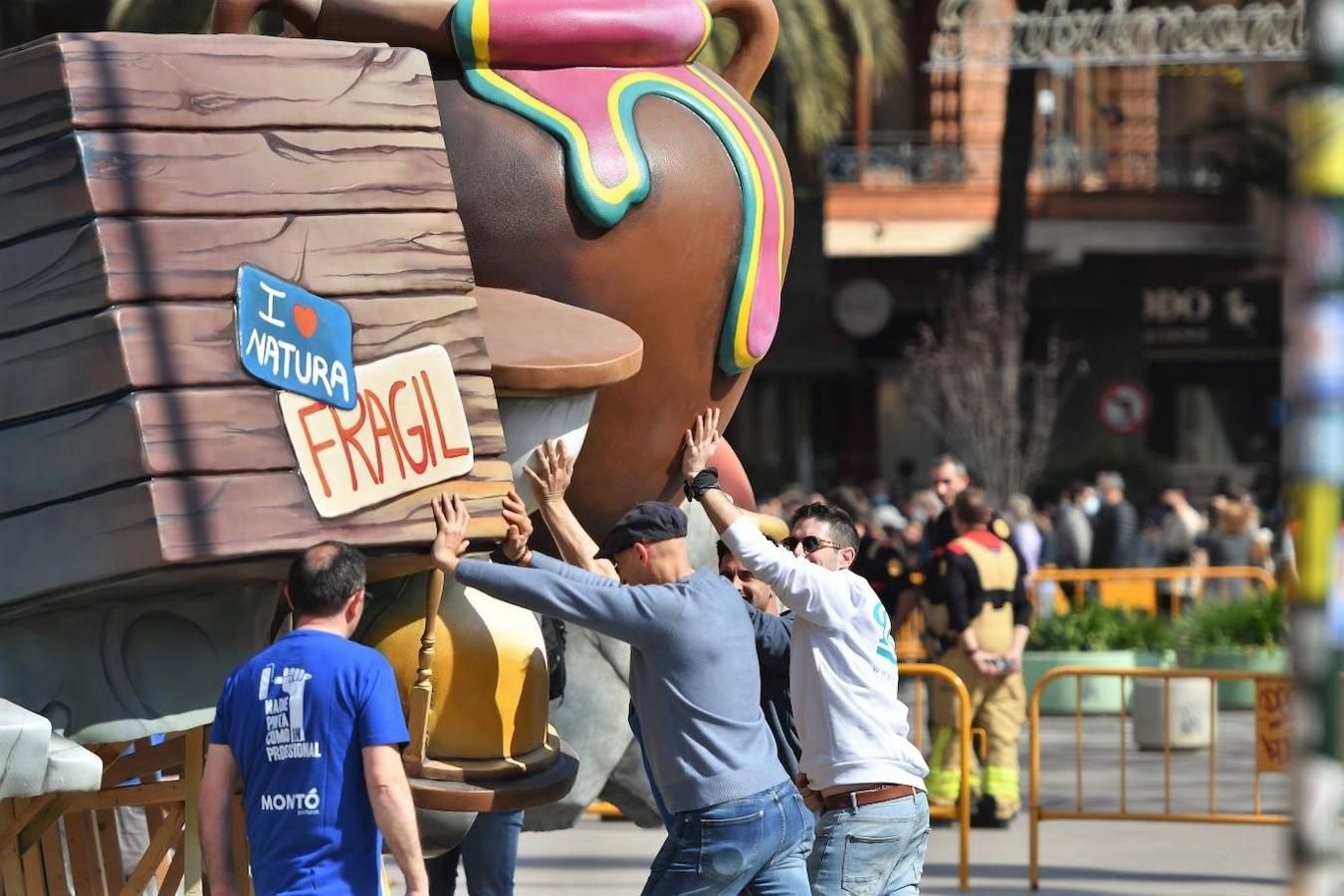 Fotos: Búscate en la mascletà del 2 de marzo de 2022