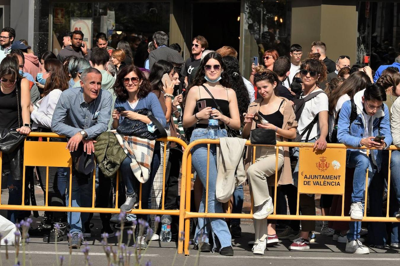 Fotos: Búscate en la mascletà del 2 de marzo de 2022