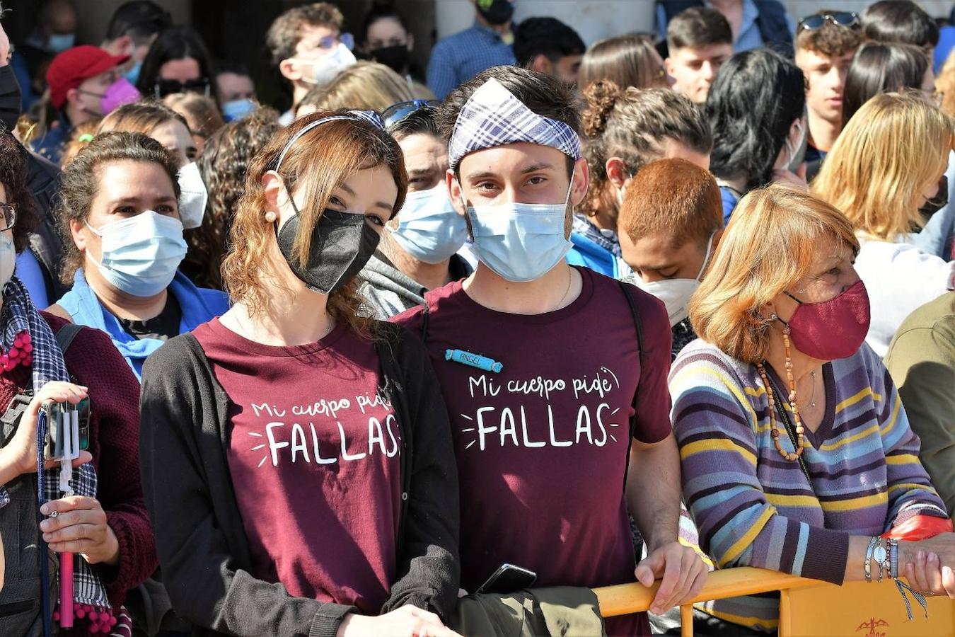 Fotos: Búscate en la mascletà del 2 de marzo de 2022