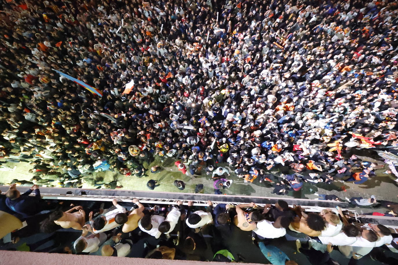 Fotos: Mestalla celebra el pase a la final de la Copa del Rey