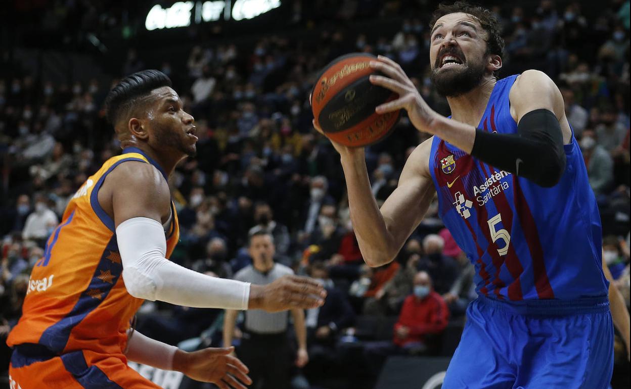 Jasiel Rivero, durante un partido contra el Barça